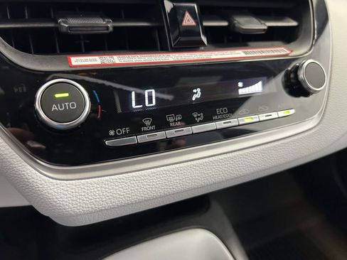 Used 2026 Toyota Corolla SE FWD image 23