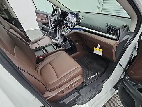 New 2026 Honda Odyssey Touring image 39