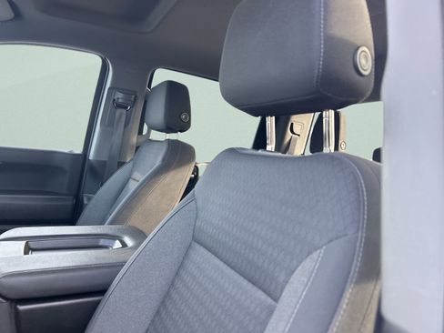 Used 2022 Chevrolet Silverado 1500 Custom image 12