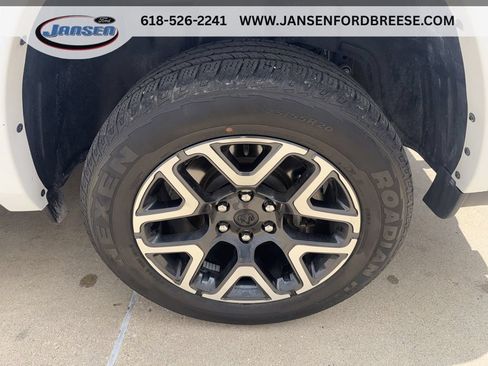 Used 2025 RAM 1500 Laramie AWD/4WD image 8