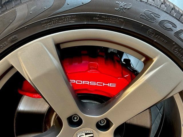 Used 2022 Porsche Macan S AWD/4WD image 40