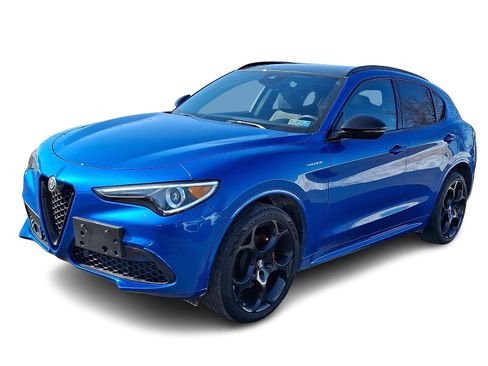 Used 2023 Alfa Romeo Stelvio Veloce image 3
