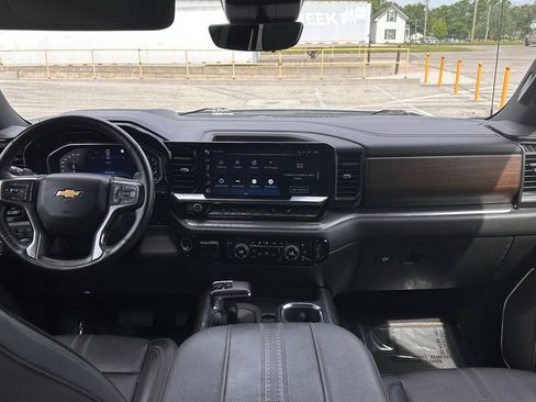 Used 2023 Chevrolet Silverado 1500 High Country w/ Technology Package AWD/4WD image 41