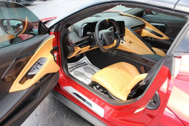 Used 2023 Chevrolet Corvette Stingray Premium Conv w/ Z51 Performance Package RWD image 24