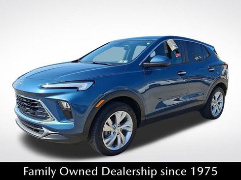 Used 2024 Buick Encore GX Preferred AWD/4WD image 3
