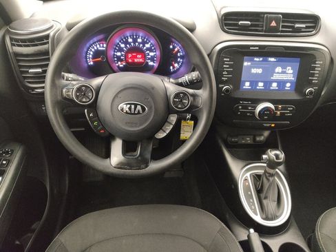 Used 2019 Kia Soul + FWD image 22