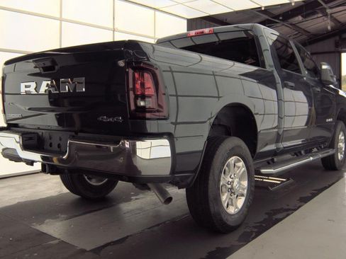 Used 2026 RAM 2500 Big Horn AWD/4WD image 4