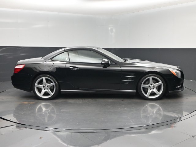 Used 2016 Mercedes-Benz SL 400 w/ Premium I Package image 2