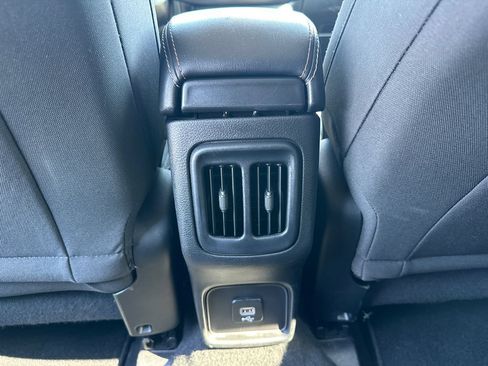 Used 2018 Jeep Compass Sport FWD image 22