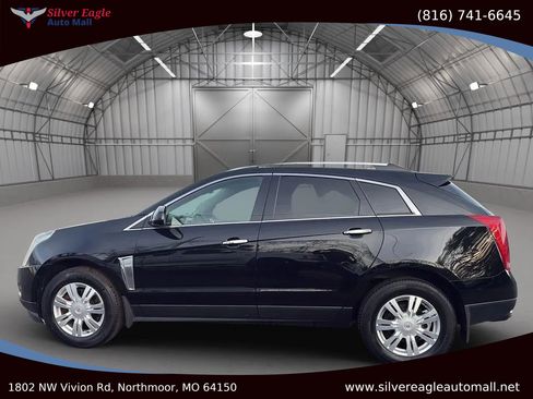Used 2016 Cadillac SRX Luxury image 2