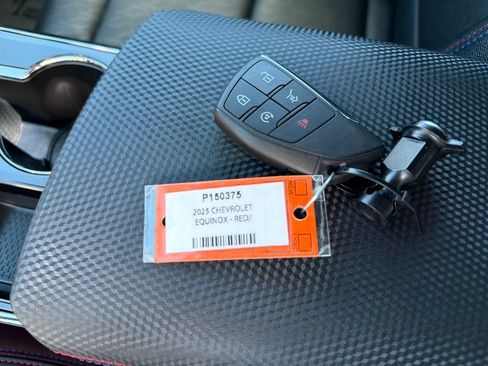 Used 2025 Chevrolet Equinox RS w/ Safety and Technology Package image 28