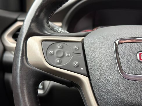 Used 2019 GMC Acadia Denali w/ Technology Package image 23