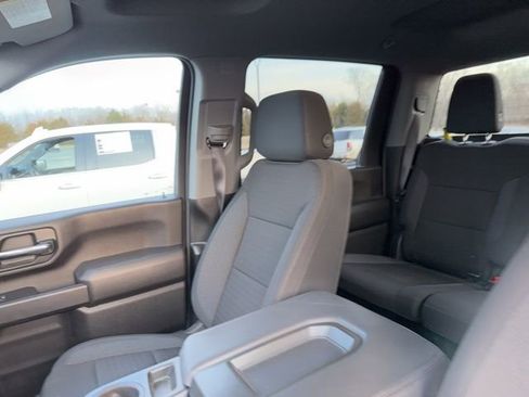 Used 2024 Chevrolet Silverado 2500 Custom w/ Custom Value Package image 41