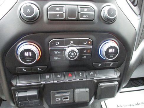 Used 2023 Chevrolet Silverado 2500 LT w/ Convenience Package image 18