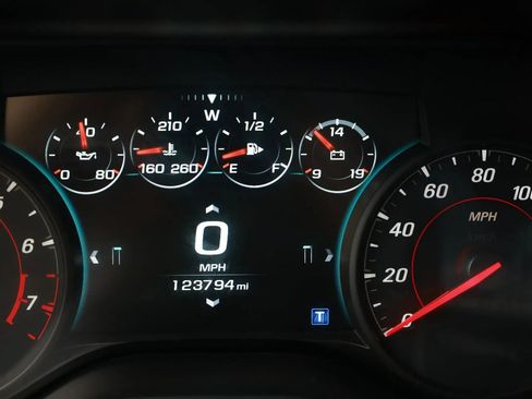 Used 2016 Chevrolet Camaro SS RWD image 44