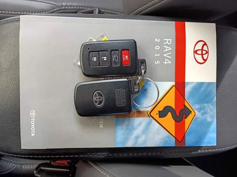 Used 2015 Toyota RAV4 Limited image 12