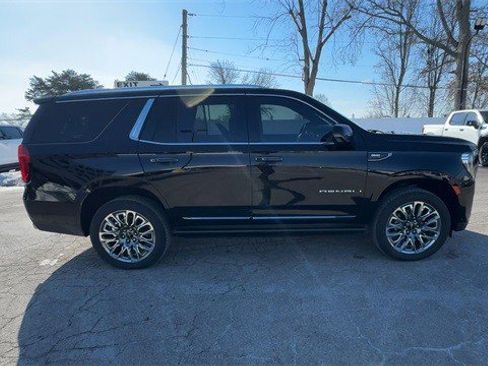 Used 2023 GMC Yukon Denali Ultimate image 11
