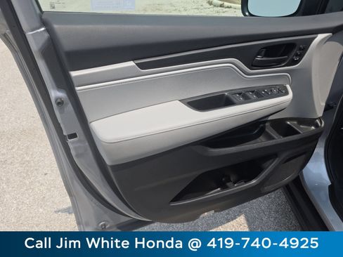 Used 2024 Honda Odyssey EX-L image 24
