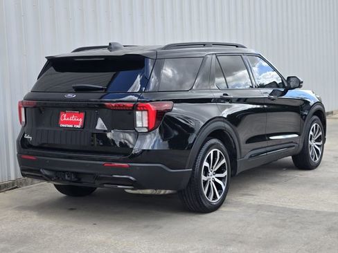 Used 2025 Ford Explorer ST-Line RWD image 7
