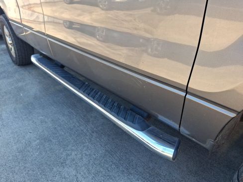 Used 2012 Ford F150 XLT w/ XLT Chrome Pkg AWD/4WD image 6