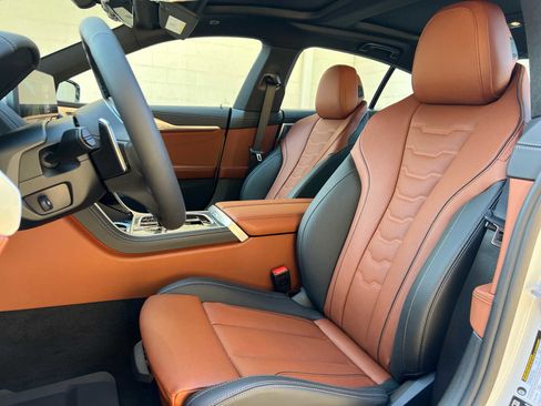 Used 2025 BMW 840i xDrive 840i w/ M Sport Professional Package image 13