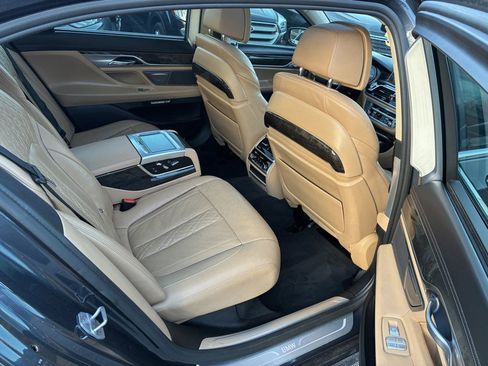 Used 2016 BMW 750i xDrive image 31