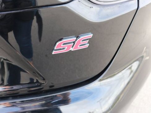 Used 2024 Toyota Corolla SE image 7