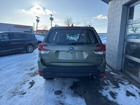 Used 2019 Subaru Forester Base w/ Alloy Wheel Package image 3