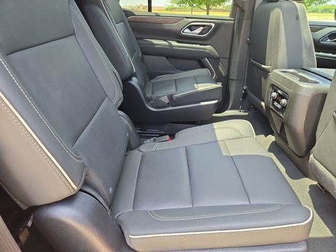 Used 2024 Chevrolet Tahoe Premier w/ Premium Package AWD/4WD image 19