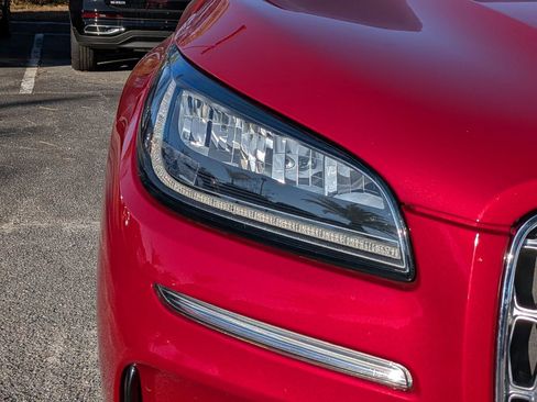 Certified 2023 Lincoln Corsair FWD w/ Equipment Group 101A image 12