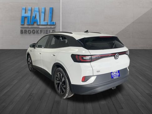 Used 2023 Volkswagen ID.4 Pro image 3