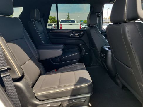Used 2023 Chevrolet Tahoe Premier AWD/4WD image 28