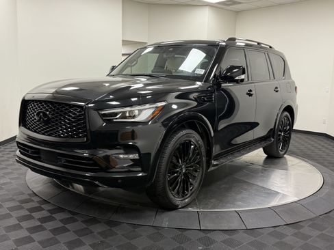 Used 2023 INFINITI QX80 Sensory w/ Cargo Package RWD image 3