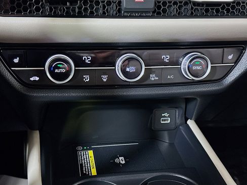 Certified 2024 Honda HR-V EX-L image 15