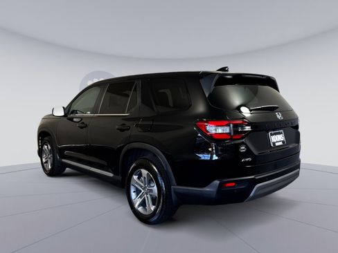 Used 2025 Honda Pilot EX-L image 4