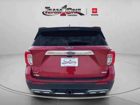 Used 2020 Ford Explorer XLT w/ Equipment Group 202A image 8