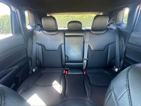 Used 2025 Jeep Compass Trailhawk w/ Trailer Tow Group image 37