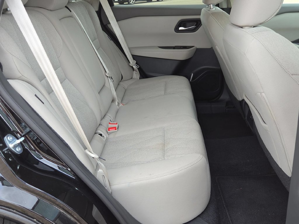 Used 2025 Nissan Rogue SV AWD/4WD image 29