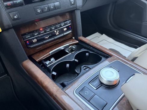 Used 2012 Mercedes-Benz E 350 4MATIC Sedan image 29