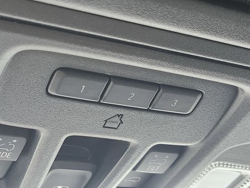 Used 2022 GMC Sierra 1500 AT4 image 41