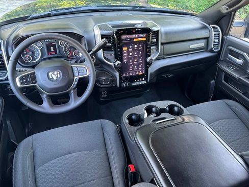 Used 2025 RAM 2500 Big Horn AWD/4WD image 18