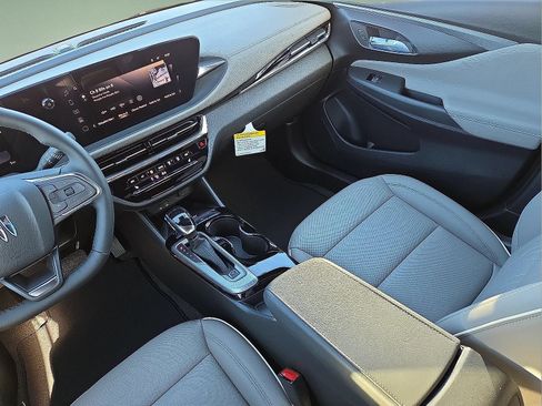 New 2026 Buick Envista Avenir FWD image 12