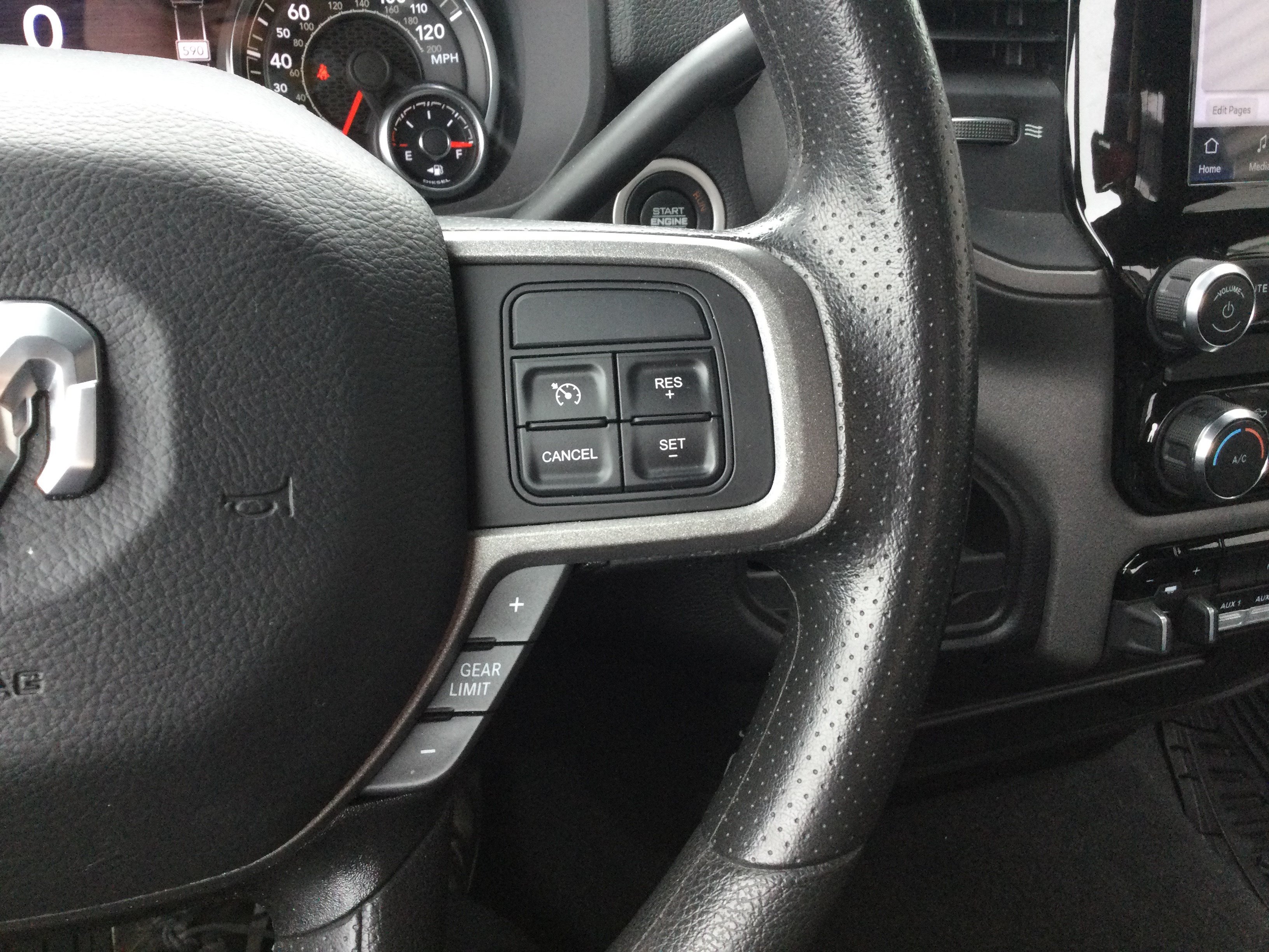 Used 2022 RAM 2500 Tradesman RWD image 11