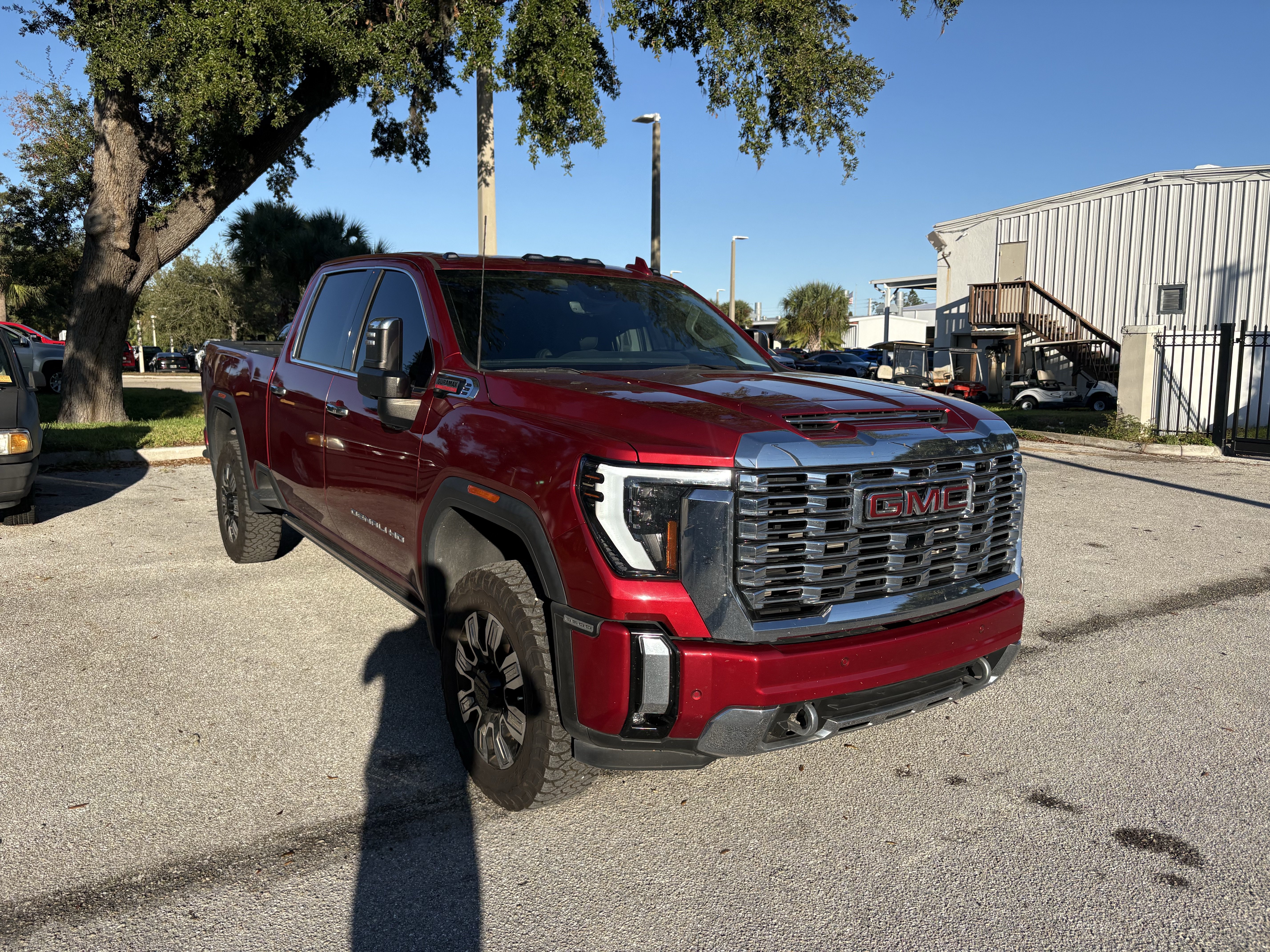 Used 2024 GMC Sierra 3500 Denali w/ Denali Reserve Package AWD/4WD image 1