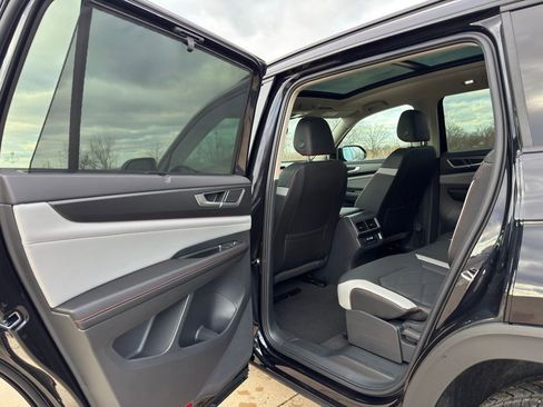 New 2026 Volkswagen Atlas Peak Edition AWD/4WD image 22