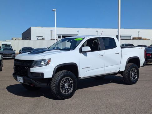 Used 2022 Chevrolet Colorado ZR2 image 2