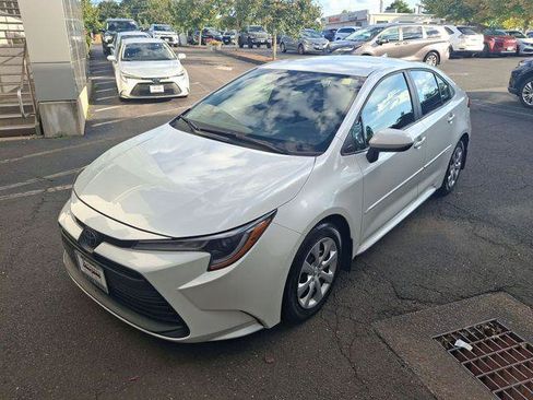Certified 2024 Toyota Corolla LE FWD image 1