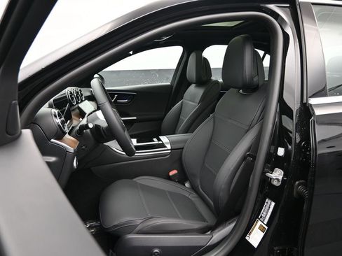 New 2025 Mercedes-Benz C 300 4MATIC Sedan image 19