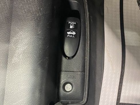 Used 2010 Honda Accord EX-L image 42