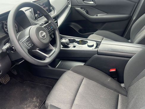 Used 2024 Nissan Rogue SV AWD/4WD image 17